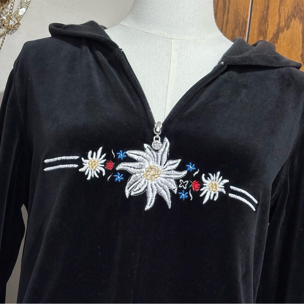 Y2K Vintage Embroidered Velvet Floral Track Sweater Top Size Medium Style & Co. - Picture 2 of 14